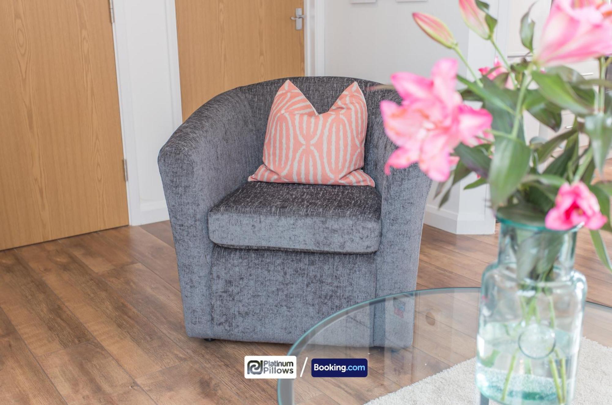 Modern Oxford 1Br Apt, Contractor & Family Accommodation, Near Oxford Hospitals And Science Park المظهر الخارجي الصورة